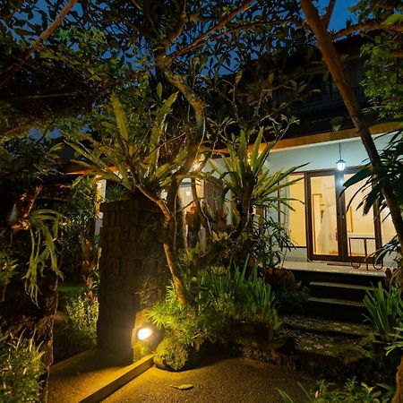 Hotel Desak Putu Putra Hidden Ubud Exterior foto